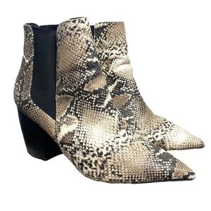 Qupid Beige Snakeskin Pointed Toe Booties